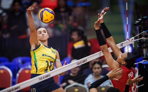 Brazil giành vé vào tứ kết giải bóng chuyền nữ vô địch thế giới sau màn ngược dòng ngoạn mục