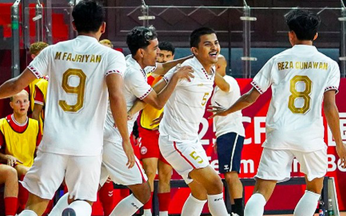 Indonesia đánh bại đối thủ châu Âu, vô địch giải quốc tế, thâu tóm 4 giải thưởng cá nhân