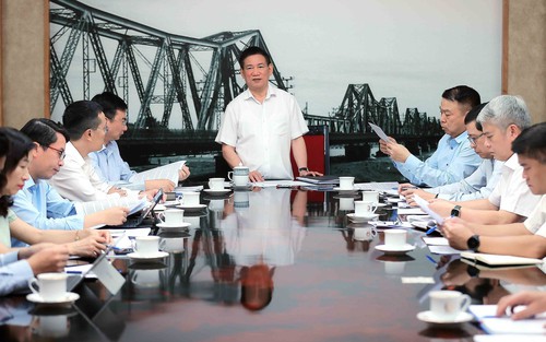 Phó Thủ tướng Hồ Đức Phớc chủ trì cuộc họp về điều hành chính sách tiền tệ, quản lý thị trường vàng