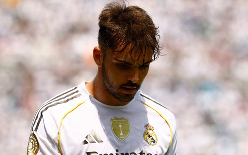 Hậu vệ Real Madrid cùng 3 sao trẻ hầu tòa, đối mặt án hình sự vì chia sẻ video cấm