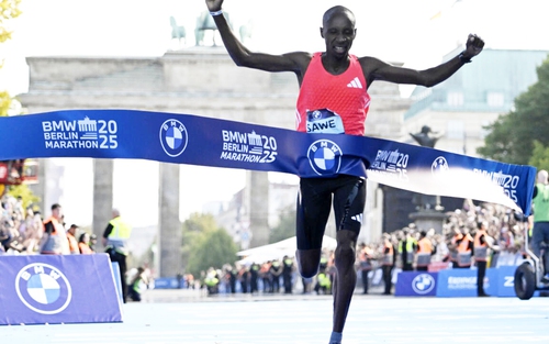Cú đúp cho Kenya ở Berlin Marathon 2025