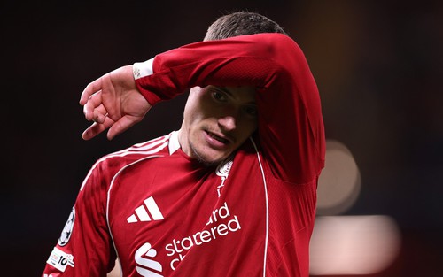 Huyền thoại MU chê Florian Wirtz đang làm hại Liverpool, không nên được ra sân nữa