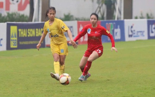 Hà Nội mưa trắng trời, hai trận đấu của giải bóng đá nữ VĐQG bị hoãn