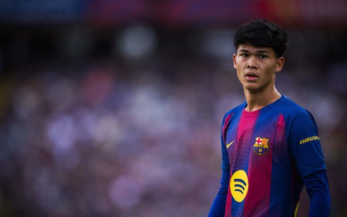 Thăng tiến thần tốc, cầu thủ 17 tuổi gốc Đông Nam Á thi đấu cho Barcelona ở La Liga