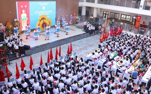 Tổ chức Lễ Khai giảng năm học 2025 - 2026 thực sự là Ngày hội toàn dân đưa trẻ đến trường