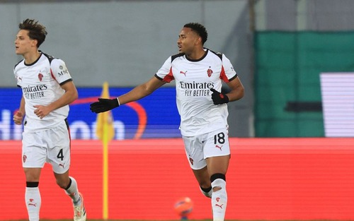 Nkunku giúp Milan thoát thua ở Serie A