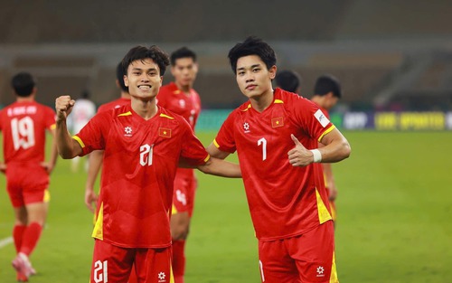 Chuyện tình kín tiếng của sao U23 Việt Nam và hot TikToker 3,7 triệu người theo dõi