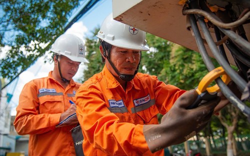 Bảo đảm đủ điện phục vụ sản xuất kinh doanh và đời sống nhân dân trong thời gian cao điểm 2026 và giai đoạn 2027 - 2030