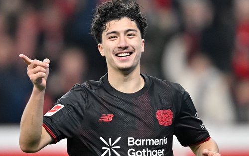 Sao Việt kiều giá 770 tỷ được gọi là 'Mazadona' sau màn trình diễn siêu đẳng, khiến cựu sao Premier League khen ngợi