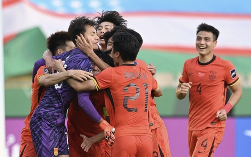 Không có chuyện tỷ phú Trung Quốc treo thưởng 305 tỉ đồng để đội nhà thắng U23 Việt Nam