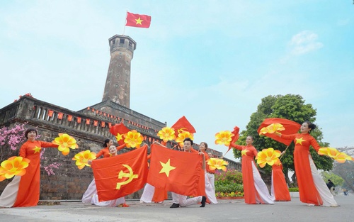 Đại hội XIV của Đảng: Những biểu tượng Việt Nam trong MV 'Đảng đã cho ta mùa xuân' trên sóng VTV