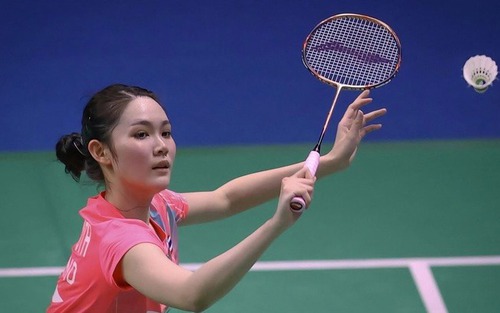 Nguyễn Thùy Linh chạm trán 'hoa khôi cầu lông' Thái Lan ở tứ kết Indonesia Masters 2026