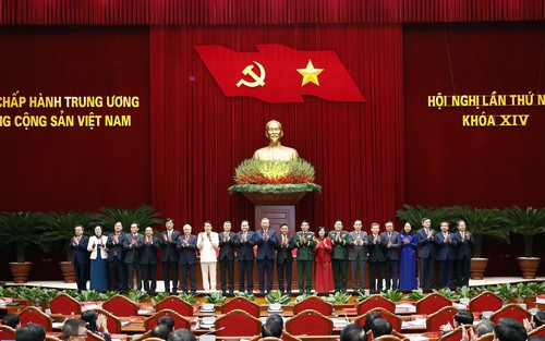 Danh sách 19 đồng chí Uỷ viên Bộ Chính trị khoá XIV