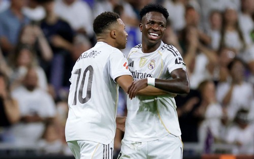 Hàng công Real Madrid: Ai bảo Mbappe và Vinicius không hòa hợp?