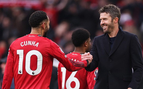 Carrick cầm quân sớm thì MU đã kịp đua vô địch