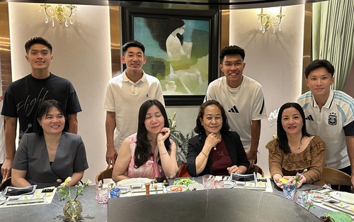 Những 'người hùng' U23 Việt Nam tri ân huấn luyện viên