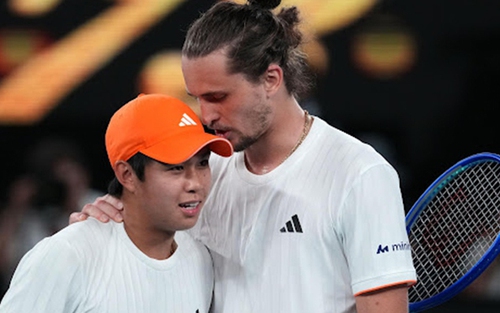 Kết quả Australian Open 2026 hôm nay 27/1: Tay vợt gốc Việt dừng bước, Alcaraz tiếp tục 'dạo chơi'