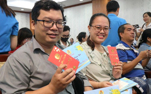 TP Hồ Chí Minh: Tặng quà Tết cho 350.000 công nhân, lao động có hoàn cảnh khó khăn