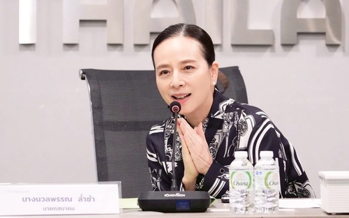Madam Pang thưởng cho đội Thái Lan hơn 800 triệu trước thềm trận gặp ĐT Việt Nam ở giải châu Á