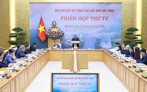 Thủ tướng Phạm Minh Chính: Làm ngày không đủ, tranh thủ làm đêm để thúc đẩy dự án nhà máy điện hạt nhân
