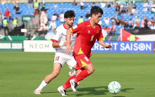 Bình luận viên Quang Huy: 'U23 Việt Nam cần cẩn trọng để chiến thắng'