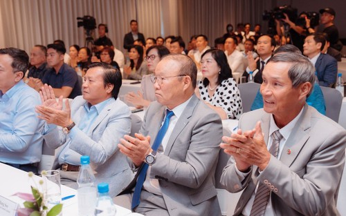 Học viện bóng đá của HLV Park Hang Seo tuyển Giám đốc điều hành