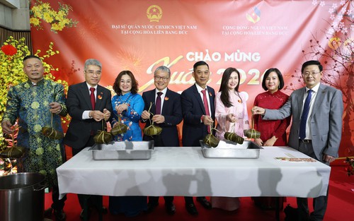Xuân Bính Ngọ 2026: Người Việt tại Đức rộn ràng đón Tết Cộng đồng