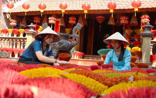 Về Tây Đô tìm dấu ấn Tết xưa
