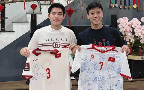 Đình Bắc nhận thông điệp đặc biệt từ đàn anh nổi tiếng dịp cận tết Nguyên Đán Bính Ngọ