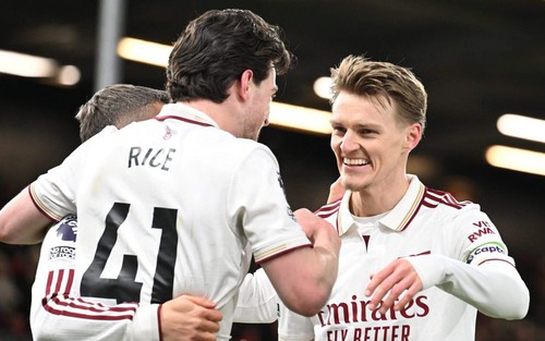 Arsenal vẫn tìm điểm tựa từ nhóm thủ lĩnh