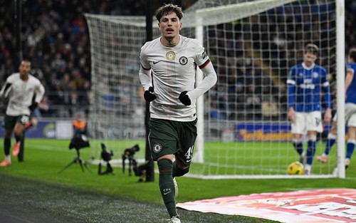 Garnacho, “người thừa” đang sống mòn ở Chelsea