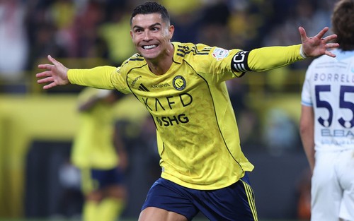 Ronaldo chính thức lên tiếng về tương lai