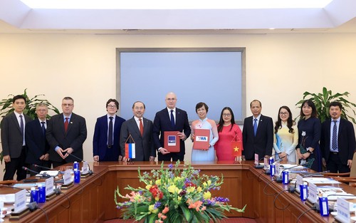 Hội đàm giữa Tổng giám đốc TTXVN và Tổng giám đốc Hãng thông tấn TASS