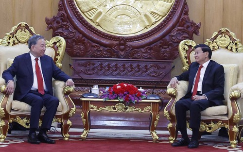 Tổng Bí thư Tô Lâm và Tổng Bí thư, Chủ tịch nước Lào gặp hẹp