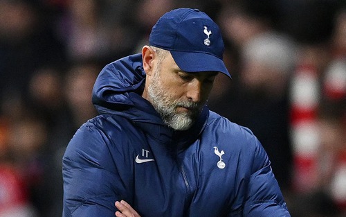 Tottenham sa thải ngay Tudor còn kịp