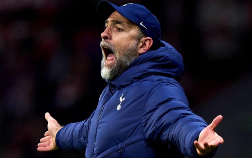 Liverpool - Tottenham: Tudor là sai lầm nghiêm trọng của Spurs