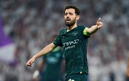 Đội trưởng Man City thừa nhận 'mọi thứ rất u ám', Guardiola khen ngợi Valverde