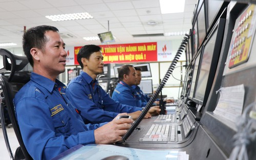 Công điện của Thủ tướng Chính phủ về tăng cường các giải pháp bảo đảm cung ứng xăng dầu