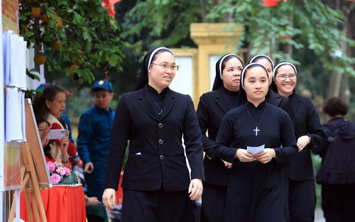 Tự do tôn giáo ở Việt Nam – Những con số bác bỏ cách nhìn định kiến