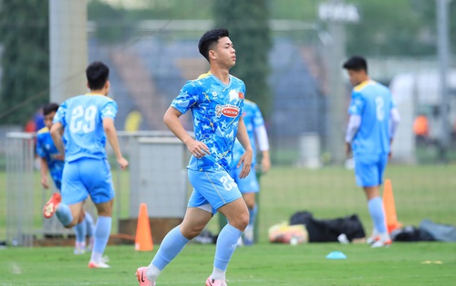 Tin nóng bóng đá Việt hôm nay 20/3: FIFA đánh giá cao HLV Kim Sang Sik