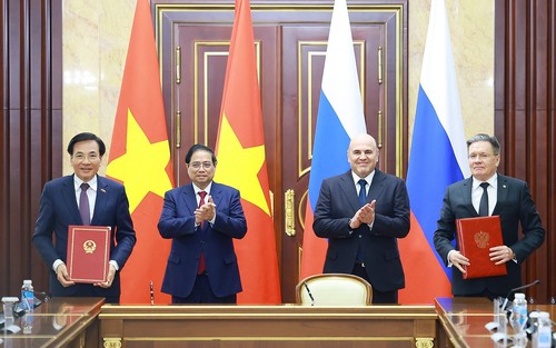 Hai Thủ tướng Việt Nam và Nga chứng kiến Lễ ký kết về hợp tác xây dựng Nhà máy điện hạt nhân