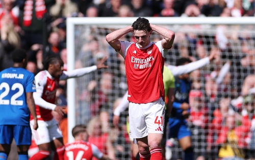Arsenal hưởng 10 quả phạt góc nhưng vẫn thua: "Vũ khí đặc biệt" đã hết linh nghiệm?