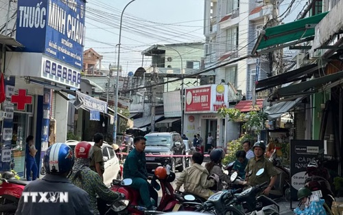 TP.HCM: Tích cực cấp cứu các nạn nhân vụ cháy nhà trọ rạng sáng 12/4