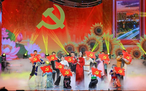 Hà Nội rộn ràng chuỗi biểu diễn nghệ thuật chào mừng các ngày lễ lớn tháng 4 và tháng 5