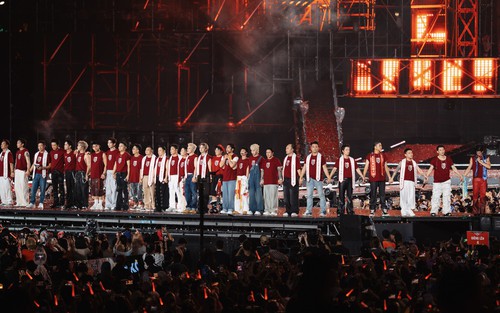 "Gai Home" Concert: Chuyến tàu trở về đầy kiêu hãnh của các "anh tài"
