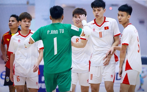 Thắng đậm 7-1, ĐT Việt Nam gửi lời cảnh báo tới Thái Lan