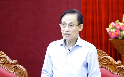 Đẩy mạnh phân cấp, phân quyền trong thi đua khen thưởng, tín ngưỡng tôn giáo và cơ quan đại diện Việt Nam ở nước ngoài