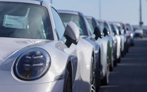 Các hãng xe châu Âu chịu thiệt hại hơn 8 tỷ euro vì thuế quan của Mỹ