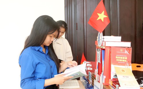 Khơi dậy khát vọng tuổi trẻ qua những trang sách viết về Chủ tịch Hồ Chí Minh