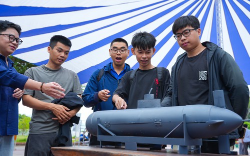 Phấn đấu có hướng nghiên cứu vào nhóm 5% thế giới về mức độ ảnh hưởng khoa học